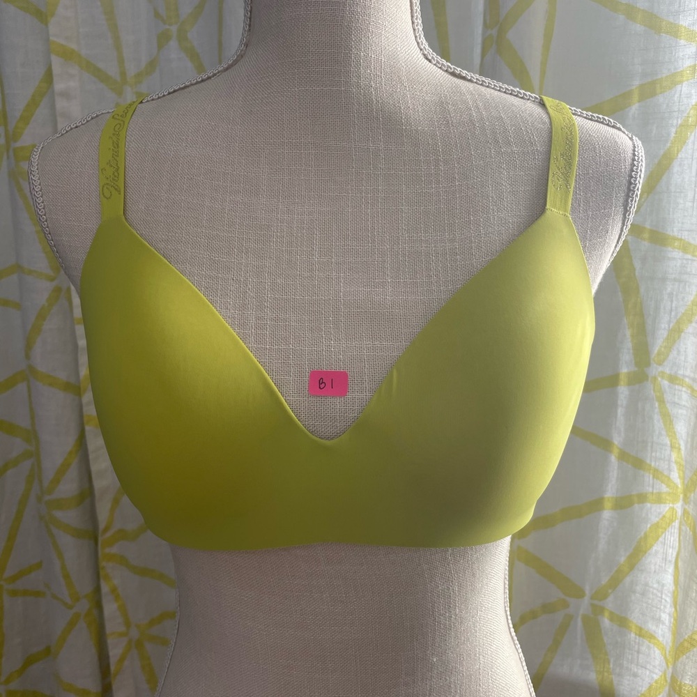 Victoria’s Secret T-shirt Bra